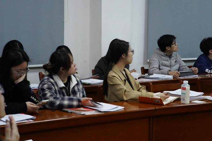 95b84da806d7a19a4b4f6ecb08c97431